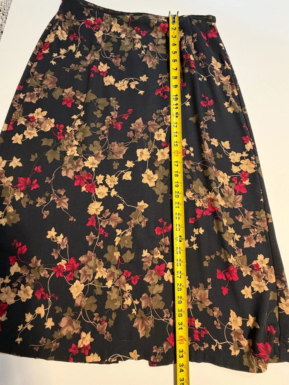 VINTAGE 90s ivy vine dark floral skirt long maxi elastic waist red black autumn